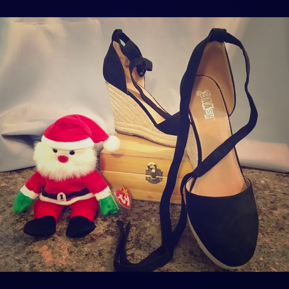 Brash wedge shoes